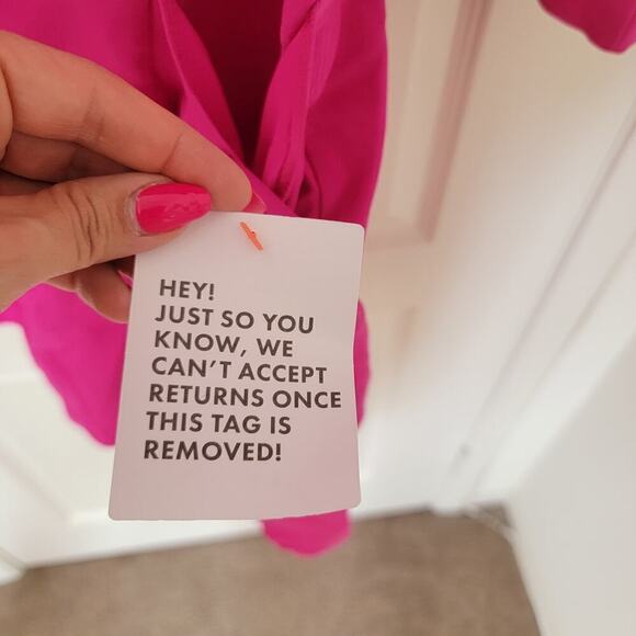 ASOS DESIGN mini blazer dress with buckle drape belt pink

Size 4 - Picture 3 of 7